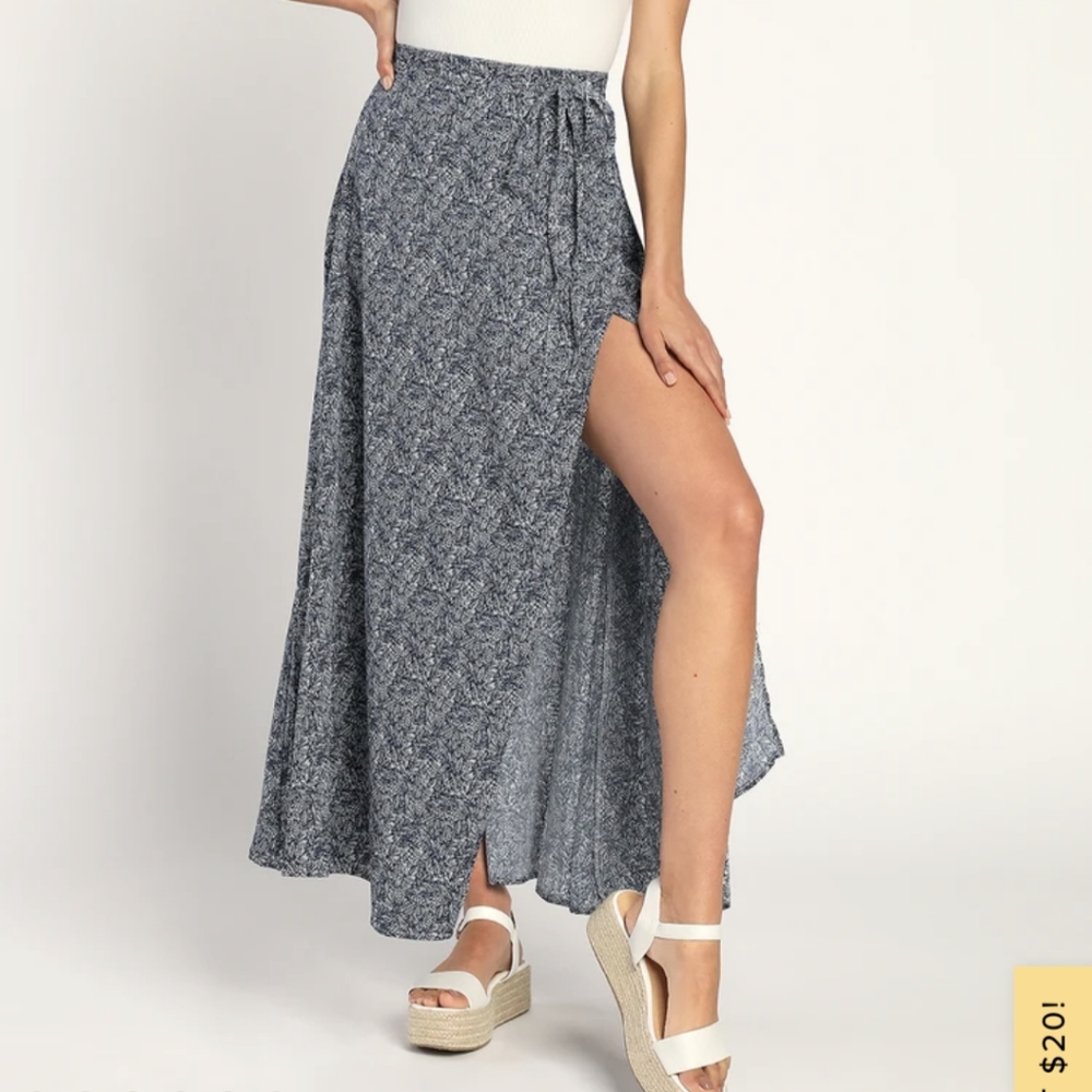 Lulu's printed skirt